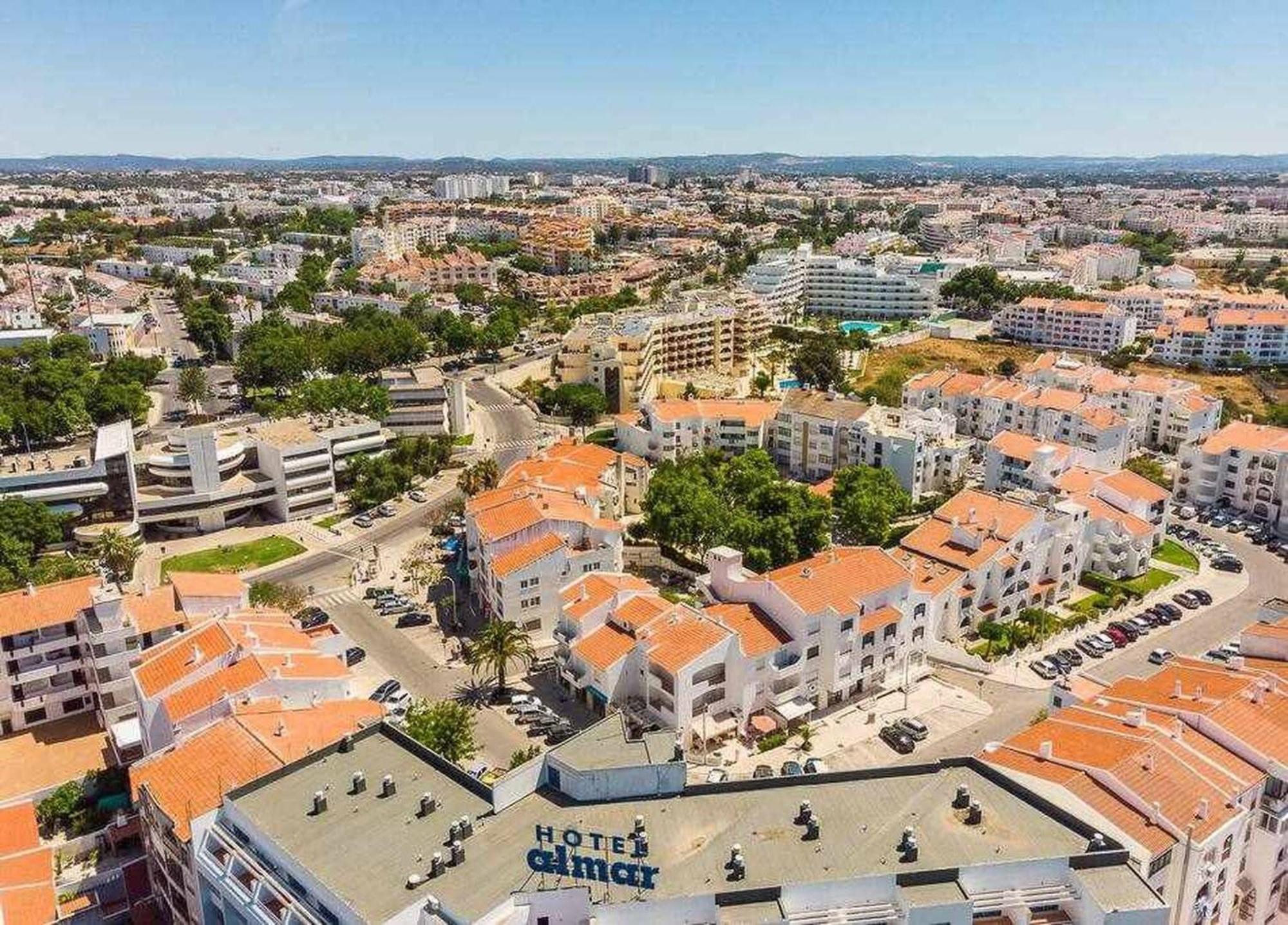 Central Town 2-Bedroom Apartment Albufeira Eksteriør bilde